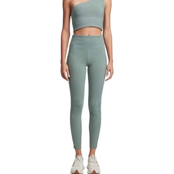 Bandier x Sincerely Jules The Meadow Legging in Fatigue Green - Picture 2 of 12